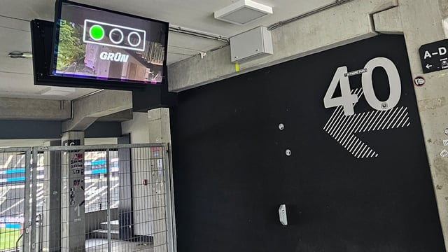 Eintracht Frankfurt führt ein Ampel-System ein, um Block-Schmuggel zu verhindern.