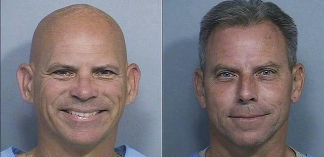 Cette combinaison d'images, créée le 14 avril 2025 avec l'autorisation du département des Corrections et réhabilitations de Californie (CDCR), montre les photos d'identité judiciaire de Lyle Menendez (g) et d'Erik Menendez datant du 10 octobre 2024