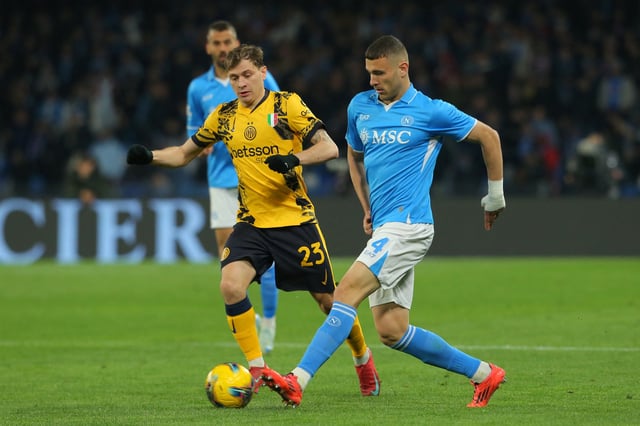 Inter Milan's Italian midfielder #23 Nicolo Barella fights for the ball with Napoli's Italian defender #04 Alessandro Buongiorno during the Italian Serie A football match between Napoli and Inter Milan at the Diego Armando Maradona stadium in Naples on March 01, 2025.