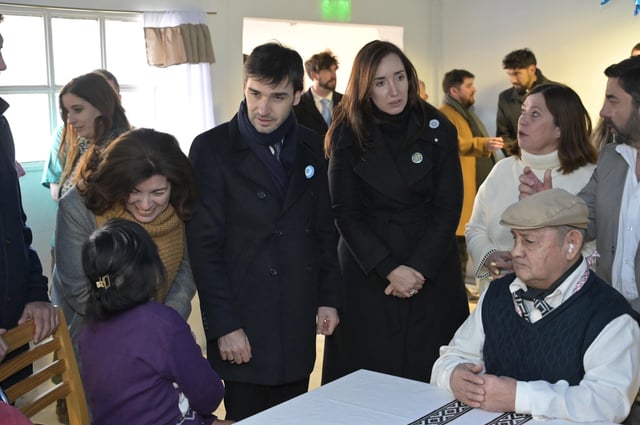 La vicepresidenta de la Nación, Victoria Villarruel, fue recibida por el gobernador Ignacio Torres