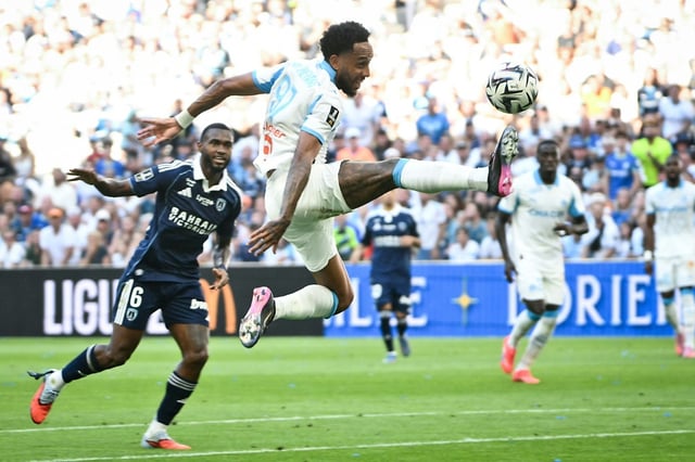 L'attaquant gabonais de Marseille Pierre-Emerick Aubameyang en pleine action lors du match de L1 contre le Paris FC le 23 août 2025 au Stade Vélodrome à Marseille