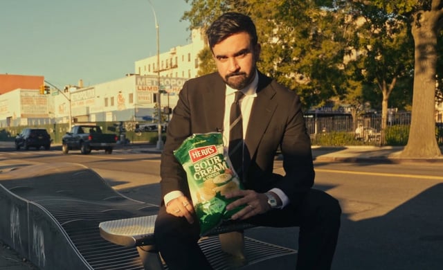 Democratic nominee Zohran Mamdani started off the video, eating a bag of potato chips while announcing the Sunday afternoon scavenger hunt, seemingly poking fun at Winnie Greco, a longtime advisor for Adams, who gave a reporter for a local news site, The City, a potato chip bag filled with cash on Wednesday. (X.com)