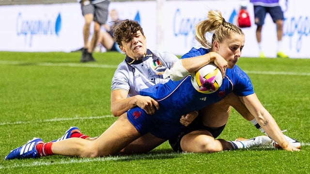 Joanna Grisez a inscrit le premier essai des Tricolores.