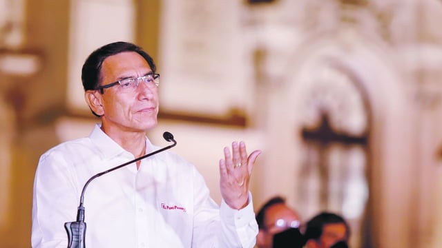 Martín Vizcarra rechazó los cargos en su contra y aseguró que seguirá defendiendo su inocencia, mientras el gobierno de Dina Boluarte realiza cambios en su gabinete.