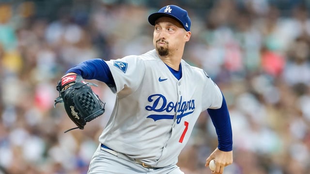 Aug 22, 2025; San Diego, California, USA; Los Angeles Dodgers starting pitcher Blake Snell (7) throws a pitch during the second inning against the San Diego Padres at Petco Park. Mandatory Credit: David Frerker-Imagn Images