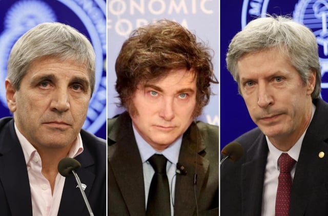 Luis Caputo, ministro de Economía; Javier Milei, presidente de la Nación; Santiago Bausili, presidente del Banco Central