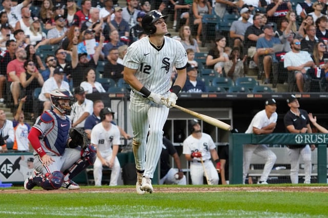 The White Sox's Colson Montgomery hits a grand slam against the Twins during the second inning Saturday, Aug. 23, 2025, at Rate Field. (AP Photo/David Banks)