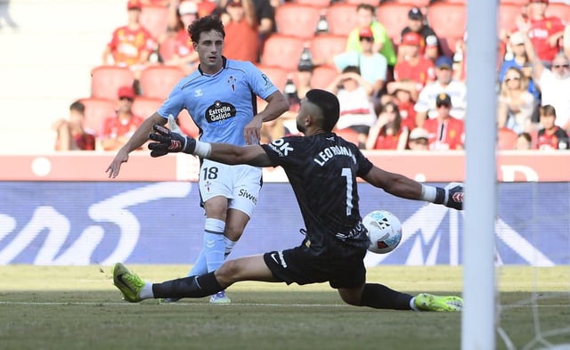 Durán falla una ocasión, 
a la postre anulada
por fuerza de juego.
|  LOF