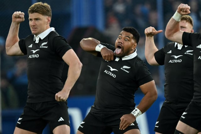 Les All Blacks pendant le Haka, samedi à Buenos Aires avant le match de la deuxième journée de Rugby Championship entre l'Argentine et la Nouvelle-Zélande.