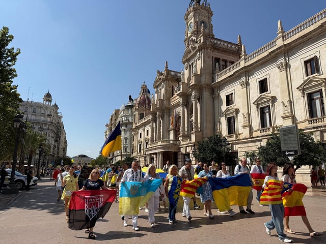 Marcha por el 34º aniversario de la independencia de Ucrania