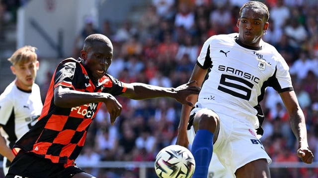 Sambou Soumano (Lorient) et Jérémy Jacquet (Rennes)