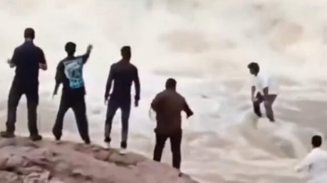 YouTuber Sagar Tudu was seen stranded amid the current at the Duduma waterfall in Odisha. 