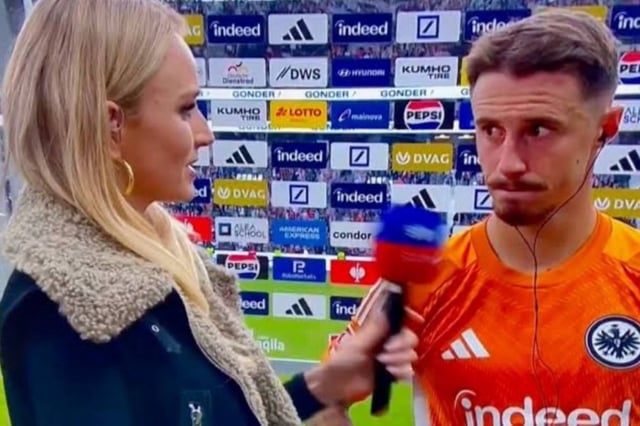 Estaba entrevistando a un jugador de la liga alemana y lo confundió con un integrante del equipo ganador.