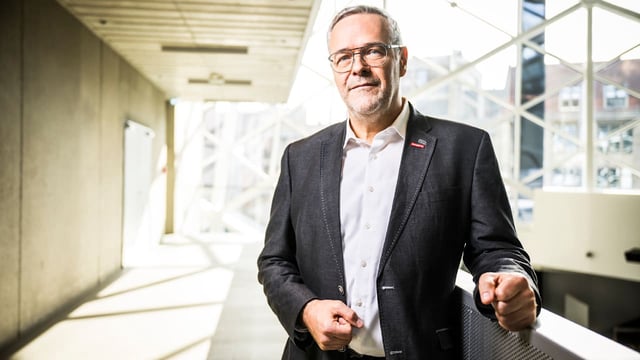 Handwerkspräsident Dittrich kritisiert Bürokratie und die abgesagte Stromsteuersenkung.