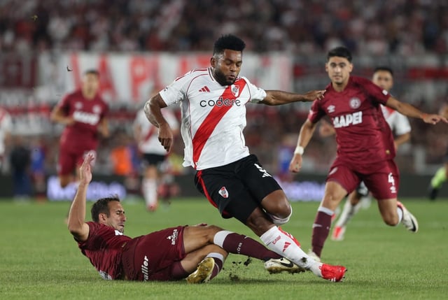 En el Torneo Apertura, River le ganó a Lanús 1 a 0 en el estadio Monumental