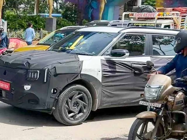 New Gen Kia Seltos Spied With Black Alloys : Source - Reddit