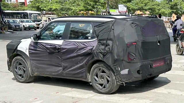 New Gen Kia Seltos Spied With Black Alloys : Source - Reddit
