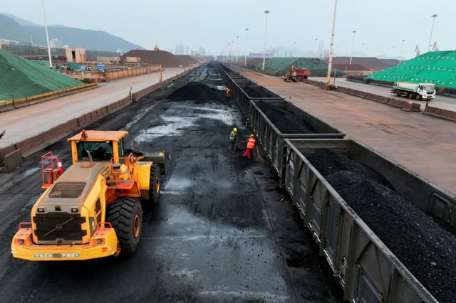 Le terminal charbonnier du port de Lianyungang, dans la province orientale du Jiangsu, le 13 juillet 2025 en Chine