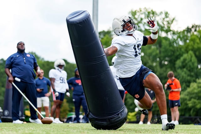 AUBURN, AL - July 31, 2025 - Auburn Defensive Lineman Keldric Faulk (#15) during a fall camp practice at the Woltosz Football Performance Center in Auburn, AL.