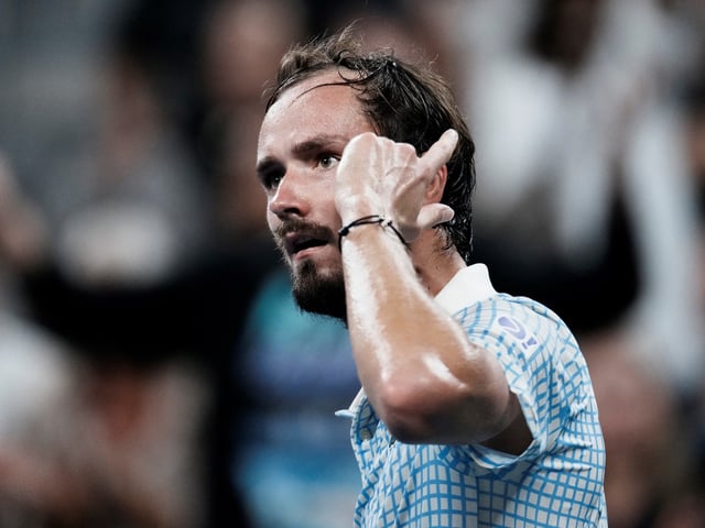 Daniil Medvedev enloqueció en pleno partido ante Benjamin Bonzi. Foto: REUTERS/Eduardo Munoz