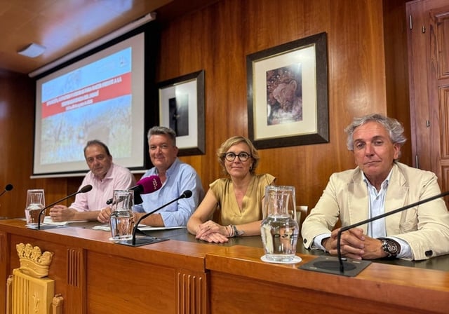 Imagen de la presentación del nuevo decreto de ungulados