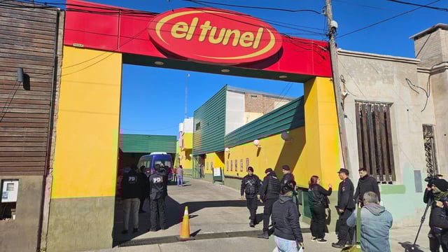 El supermercado de Zavalla y General López quedó sin energía ni cámaras tras el golpe comando de los boqueteros.