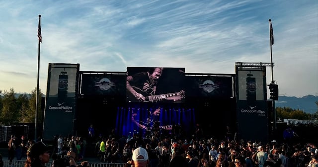 Photo via Mastodon Facebook^^^https://www.facebook.com/Mastodon/posts/pfbid0225DLL8ENPt4hFa9hKWnWwkBpZ7W65Heb34wwUrmnwTRFPTS4B6wniSoXxx5puY7Xl