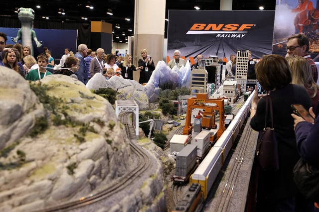 Shareholders check out a train display at the BNSF booth as they shop for discounted products at the annual Berkshire Hathaway shareholder meeting in Omaha, Nebraska, U.S., May 4, 2019. REUTERS/Scott Morgan/File Photo