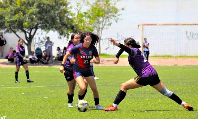 Convocan a visorias para el equipo femenil de futbol de la UMSNH de TDP