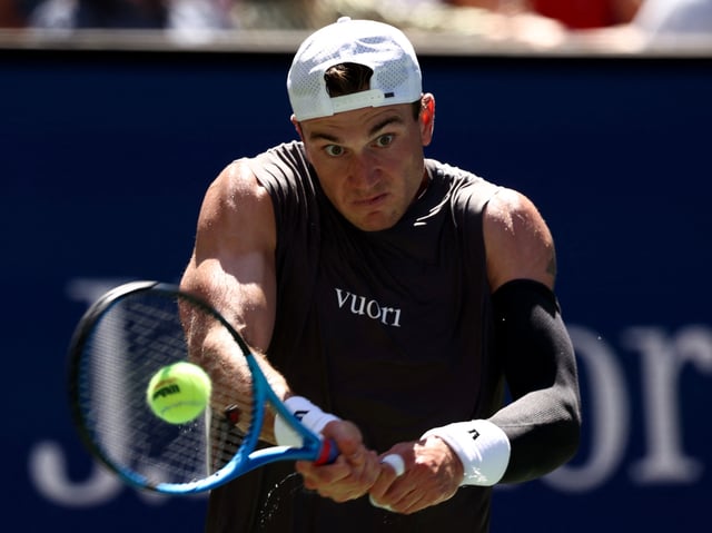 Tennis - U.S. Open - Flushing Meadows, New York, United States - August 25, 2025 Jack Draper of the U.S. in action during his first round match against Argentina's Federico Agustin Gomez REUTERS/Kevin Lamarque