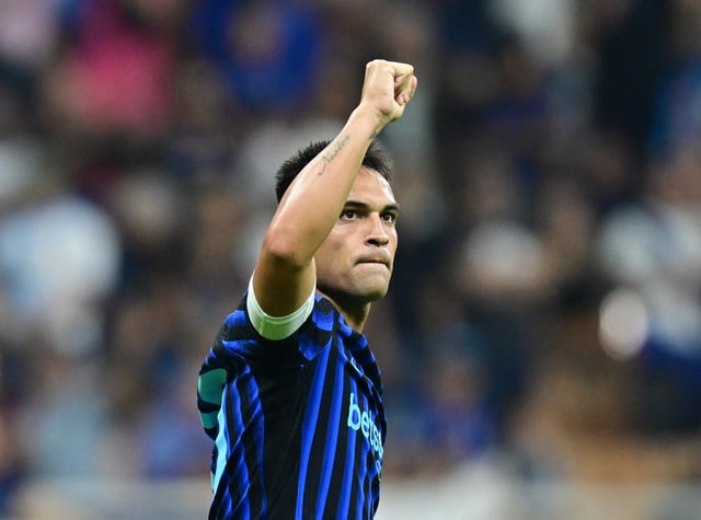 Soccer Football - Serie A - Inter Milan v Torino - San Siro, Milan, Italy - August 25, 2025 Inter Milan's Lautaro Martinez celebrates scoring their third goal REUTERS/Daniele Mascolo