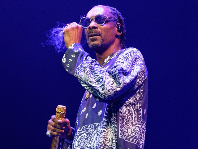 21 September 2023, North Rhine-Westphalia, Cologne: Rapper Snoop Dogg is on stage during a concert at Lanxess Arena. Photo: Henning Kaiser/dpa (Photo by Henning Kaiser/picture alliance via Getty Images)