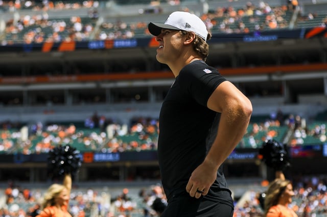 Aug 23, 2025; Cincinnati, Ohio, USA; Cincinnati Bengals defensive end Trey Hendrickson (91) walks onto the field before the game against the Indianapolis Colts at Paycor Stadium. Mandatory Credit: Katie Stratman-Imagn Images