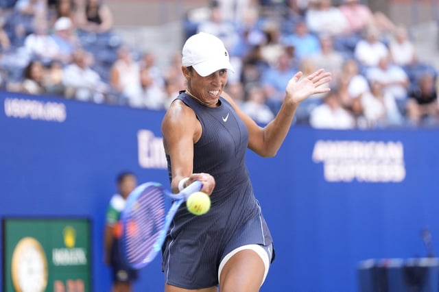 Aug 25, 2025; Flushing, NY, USA; Madison Keys (USA) hits the ball to Renata Zarazua (MEX)(not pictured) on day two of the 2025 U.S. Open tennis tournament at the USTA Billie Jean King National Tennis Center. Mandatory Credit: Robert Deutsch-Imagn Images
