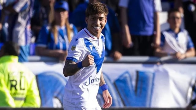 Maher Carrizo, autor de un golazo de tiro libre.