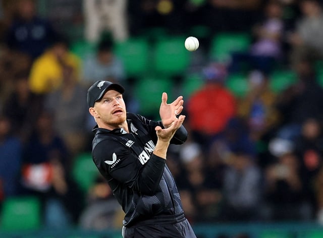Cricket - ICC Men's Champions Trophy - Semi Final - South Africa v New Zealand - Gaddafi Stadium, Lahore, Pakistan - March 5, 2025 New Zealand's Glenn Phillips in action fielding REUTERS/Akhtar Soomro/File Photo