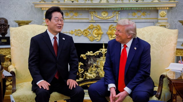 Lee Jae Myung und Donald Trump im Oval Office