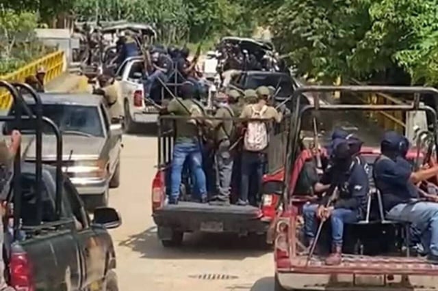 Comunidades indígenas de Ayutla de los Libres exigen justicia por el asesinato de 13 policías comunitarios. | Crédito: captura en X (@Acapulco_Verdad)