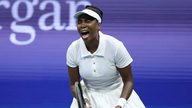 Venus Williams spielt mit 45 Jahren noch im Hauptfeld der US Open und zeigt starke Emotionen.