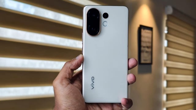 Vivo T4 Pro 5G is launching in India today at 12 pm IST. 