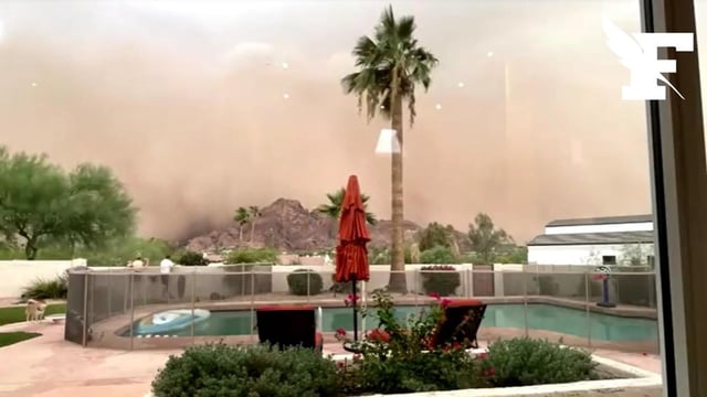 En Arizona, une impressionnante tempête de sable s’abat sur la ville et coupe l’électricité à 60.000 foyers