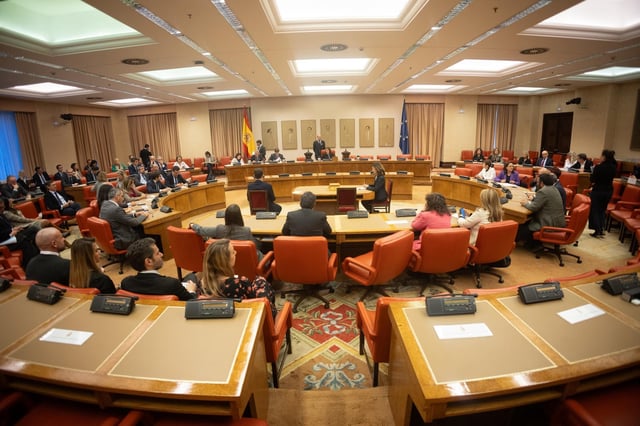 Vista general de una reunión de  la Diputación Permanente del Congreso