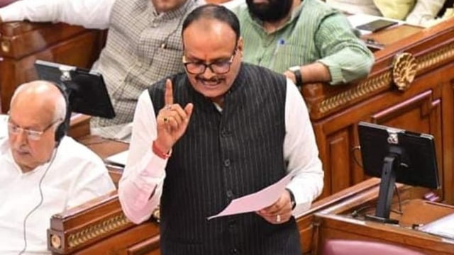 Pathak encouraged businesses to refrain from selling imported items, adding, These small yet impactful steps can play a significant role in driving our nation's progress and prosperity.