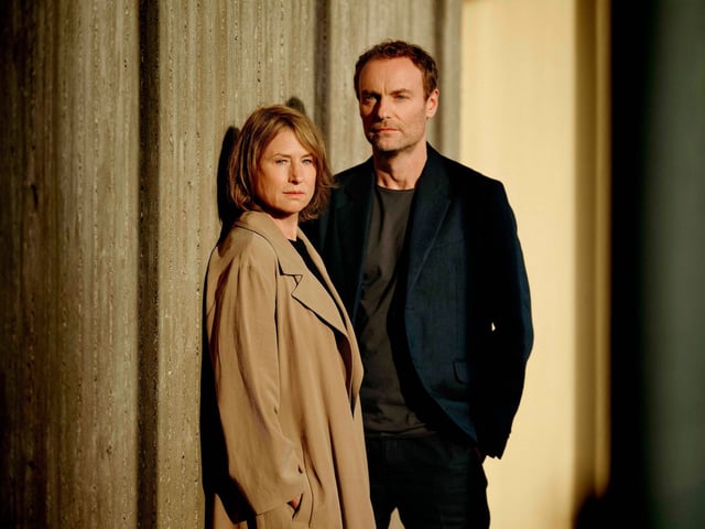 Corinna Harfouch (l.) als Susanne Bonard im Tatort aus Berlin.