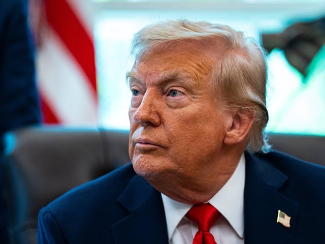 US-Präsident Trumps Pläne, die Nationalgarde in Chicago einzusetzen, stoßen bei demokratischen Politikern auf scharfen Widerstand.