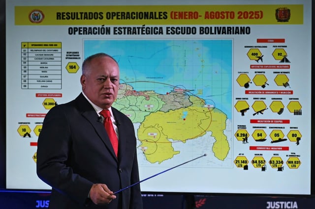 Unter wachsendem Druck der US-Regierung verstärkt Venezuela den Einsatz seiner Truppen gegen den Handel mit Drogen wie Kokain. Der venezolanische Innenminister Diosdado Cabello kündigte an, er werde 15.000 Soldaten dafür abstellen.