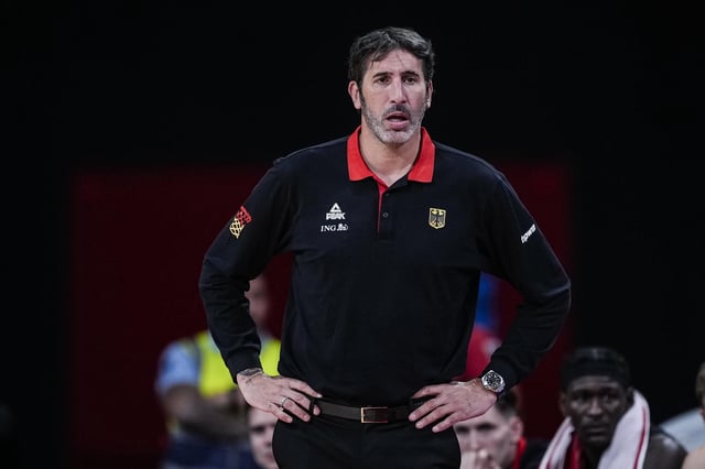 Imagen de archivo del seleccionador alemán Álex Mumbrú durante el partido amistoso del pasado jueves contra España en el Movistar Arena.