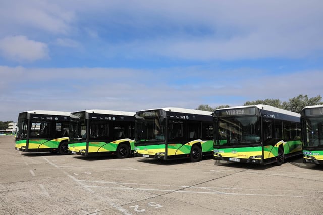 Nuevos autocares Solaris Urbino 12 de Vitrasa presentados este martes en las instalaciones de la compañía