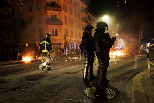 Ein Bild der Gewalt und der Verwüstung. Die aktuelle Situation in Lausanne