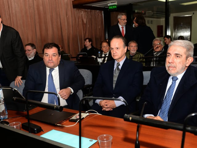 24-06-2024 - Buenos Aires - 
JUICIO POR IRREGULARIDADES DEL PROGRAMA "FÚTBOL PARA TODOS"
El Tribunal Oral en lo Criminal Federal 1 dará comienzo al juicio Todos" que 2009 lanzó el gobierno de Cristina Kirchner la televisión pública los partidos fútbol argentino. Estan acusados ex jefes Gabinete Aníbal Fernández y Jorge Capitanich vicegobernador bonaerense Gabriel Mariotto dirigentes Asociación Argentino (AFA) entre otros. Foto: Luciano Thieberger. FTP CLARIN LTH_0107.jpg Z Invitado